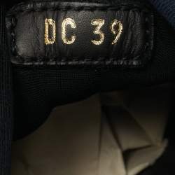 Pre Owned حذاء رياضي ديور دي-كونكت قماش محبوك أزرق كحلي وبي في سي برباط مقاس 39