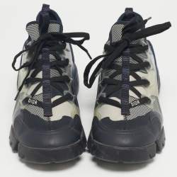 Pre Owned حذاء رياضي ديور دي-كونكت قماش محبوك أزرق كحلي وبي في سي برباط مقاس 39