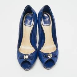 مملوكة مسبقًا حذاء كعب عالي ديور جلد لامع وجلد كاناج بيج مزين فيونكة مقدمة مفتوحة نعل سميك مقاس 41