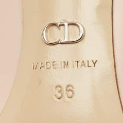 Pre Owned حذاء كعب عالي ديور نوفا جلد كريمي مقدمة مدببة مقاس 36