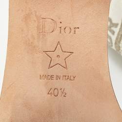 مملوكة مسبقًا صندل ديور منزلق قماش رمادي/كريمي مقاس 40.5