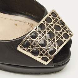 Pre Owned حذاء كعب عالي ديور نعل سميك مقدمة مفتوحة بادج كاناج جلد أز�رق مقاس 37