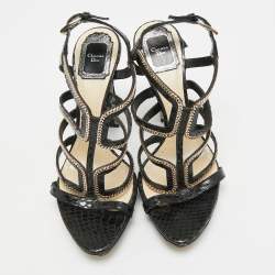 مملوكة مسبقًا صندل ديور سير حول الكاحل بتفاصيل سلسلة جلد بايثون مقاس 37