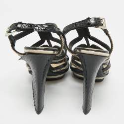 مملوكة مسبقًا صندل ديور سير حول الكاحل بتفاصيل سلسلة جلد بايثون مقاس 37