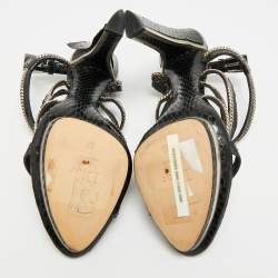 مملوكة مسبقًا صندل ديور سير حول الكاحل بتفاصيل سلسلة جلد بايثون مقاس 37