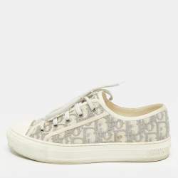 مملوكة مسبقًا Dior Walk'n'Dior Size 39.5 White/Grey Canvas and Rubber Lace Up Sneakers