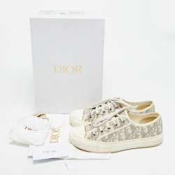 مملوكة مسبقًا Dior Walk'n'Dior Size 39.5 White/Grey Canvas and Rubber Lace Up Sneakers