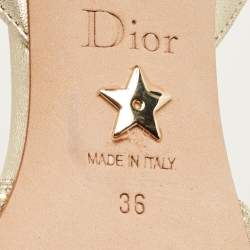 مملوكة مسبقًا صندل ديور سير كاحل جلد ذهبي مقاس 40.5