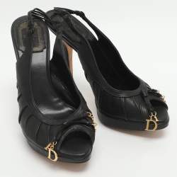 مملوكة مسبقًا صندل سلايبك جلد أسود بشريط خلفي ديور مقاس 37