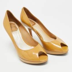 مملوكة مسبقًا حذاء كعب عالي ديور ميس ديور مقدمة مفتوحة بكعب عالي جلد لامع بيج مميز مقاس 39