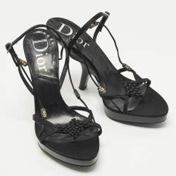 Pre Owned صندل ديور كاناج جلد مبطن لامع أسود بحزام كاحل مقاس 40