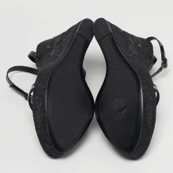 Pre Owned صندل ديور كعب روكي قماش وزهور مطرزة وحزام كاحل جلد ونعال أسود مقاس 41