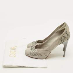 مملوكة مسبقًا Dior Size 41 Grey Satin and Suede Platform Pumps