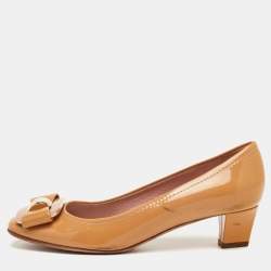 مملوكة مسبقًا Dior Size 37 Peach Orange Patent Leather Pumps