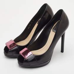 مملوكة مسبقًا Dior Plaque Size 36 Black Leather Peep Toe Pumps