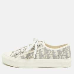 Pre Owned حذا ء رياضي ديور والكن ديور دانتيل بطبقة من الصوف وأقمشة زرقاء بحرية مقاس 37