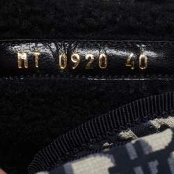 Pre Owned حذاء بوت ديور دي-فينتشر قماش ومطاط أزرق كحلي معقوف مقاس 40