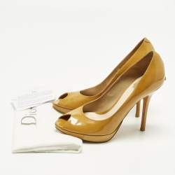 Pre Owned حذاء كعب عالي ديور ميس ديور مقدمة مفتوحة بكعب عالي جلد لامع بيج مميز مقاس 39