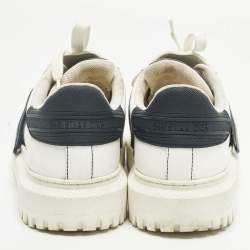 مملوكة مسبقًا حذاء رياضي ديور أيدي جلد أبيض عنق منخفض مقاس 38.5