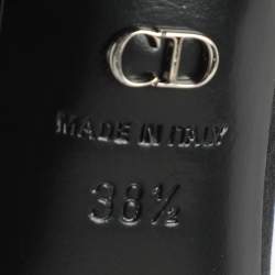 مملوكة مسبقًا صندل سهرة ديور حلية دانتيل وساتان أسود سير كاحل مقاس 38