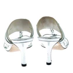 مملوكة مسبقًا صندل سلايد ديور س يور T جلد فضي ميتالك مقاس 36