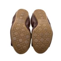 Pre Owned حذاء فلات باليه ديور مجعد شعار جلد بني مقاس 35