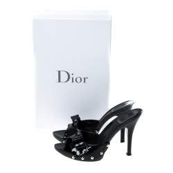 مملوكة مسبقًا Dior Black Patent Leather City Clog Sandals Size 35.5