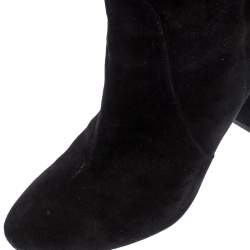 Pre Owned حذاء بوت ديور كعب عريض فوق الركبة تفاصيل شعار لون فضي سويدي أسود مقاس 37.5