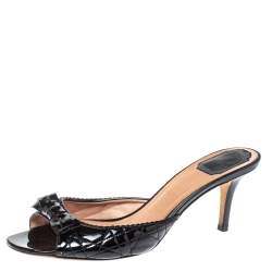 مملوكة مسبقًا Dior Black Cannage Patent Leather Bow Slide Sandals Size 41