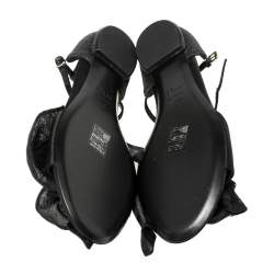 Pre Owned صندل ديور فلات بإصبع سيور حرف تى ساتان أسود مقاس 39.5