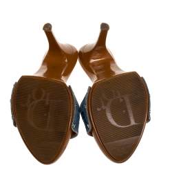 Pre Owned صندل ديورقماش دنيم مطرز أزرق كعب خشبي مقاس 37