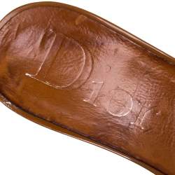 Pre Owned صندل ديورقماش دنيم مطرز أزرق كعب خشبي مقاس 37