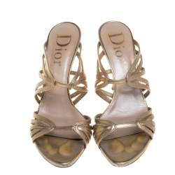 Pre Owned صندل ديور جلد ذهبي بسيور مقاس 40.5