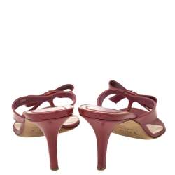 مملوكة مسبقًا Dior Red Patent Leather Bow Sandals Size 38.5