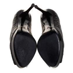 مملوكة مسبقًا Dior Black Cannage Quilted And Patent Leather Bow Pumps Size 37