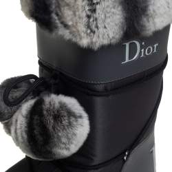 مملوكة مسبقًا Dior Grey/Black Fur And Fabric Moon Boots Size 40