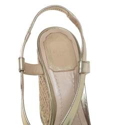 مملوكة مسبقًا صندل ديور إسبدريل كعب روكي سيور متعاكسة جلد لامع ذهبي ميتاليك مقاس 38