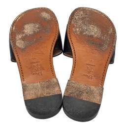 مملوكة مسبقًا صندل سلايد ديور ريفليوشن جلد أسود بالشعار مقاس 36