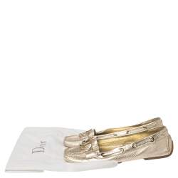 Pre Owned حذاء لوفرز ديور جلد ذهبي مزين شعار الماركة سي دي سليب أون مقاس 38