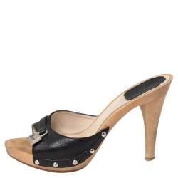 مملوكة مسبقًا Dior Black Leather Wooden Clogs Size 36.5