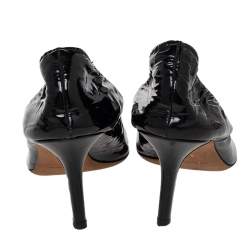 Pre Owned Dior Black Patent Leather Round Metal Logo Scrunch Pumps Size 37