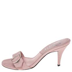 Pre Owned صندل سلايد ديور جلد كاناج وردي بإبزيم مقاس 37