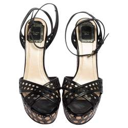 مملوكة مسبقًا صندل ديور جلد كاناج مفرغ أسود بنعل سميك وحزام كاحل كعب روكي مقاس 38