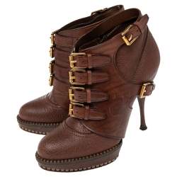 مملوكة مسبقًا بوت ديور كالافير جلد بني نعل سميك للكاحل مقاس 36.5