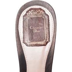 Pre Owned صندل سلايد ديور ديوريسيمو جلد بني مزين سلسلة مقاس 39