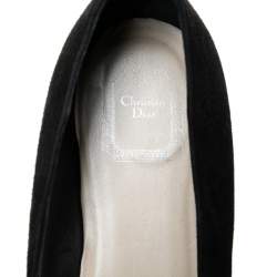 Pre Owned حذاء باليرينا فلات ديو ر جلد أسود لامع مقدمة مدببة مقاس 39.5