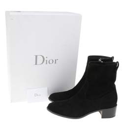 Pre Owned حذاء بوت للكاحل ديور سويدي أسود بسحاب مقاس 39.5