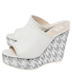 مملوكة مسبقًا Dior White Leather Wedge Platform Open Toe Sandals Size 40