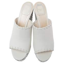 مملوكة مسبقًا Dior White Leather Wedge Platform Open Toe Sandals Size 40