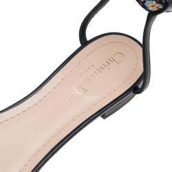 مملوكة مسبقًا صندل إصبع فلات ديور جادور قماش تيكنيكال أسود مقاس 38.5